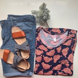Lularoe classic t
